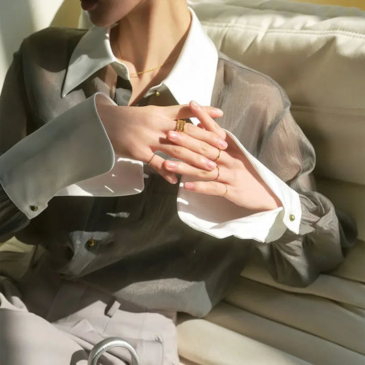 2023 new sunscreen top temperament fragrant French fashion shirt grey retro loose shirt woman